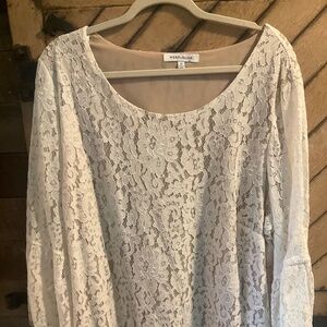 Rose & Olive 3x cream lace top with nude full lining